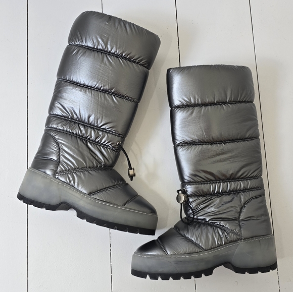 NWOT Aquatalia Arlo Metallic Gunmetal Gray Tall Puffer Winter/Rain Boot 6 - Picture 5 of 11